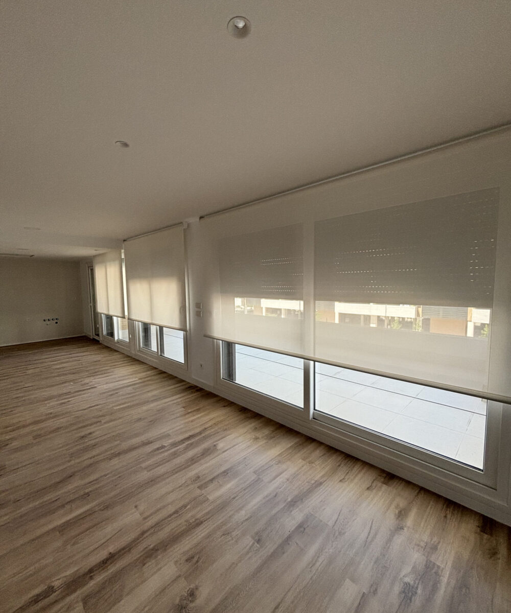 P 25-5198 - Estor enrollable - 1 P 25-5198 - Estor enrollable - 1