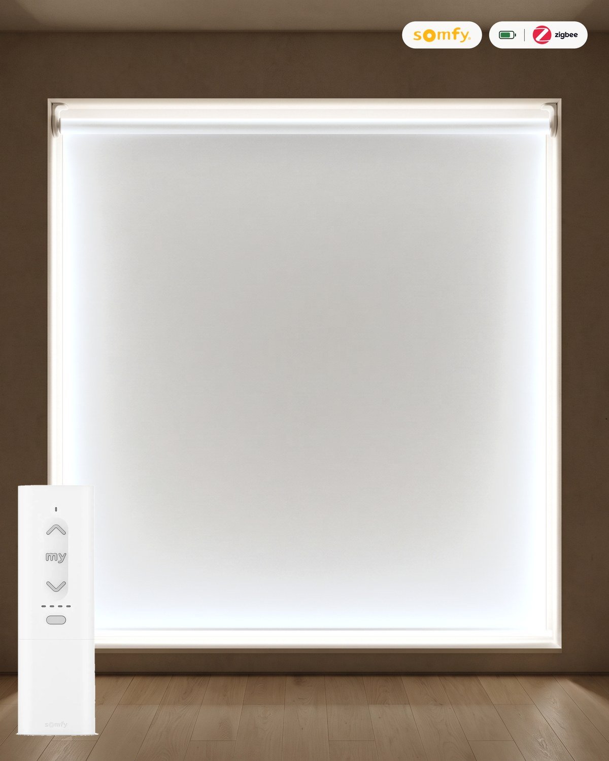 Estor enrollable opaco LuxBlock Blanco motorizado con mando Somfy Zigbee, batería y cargador